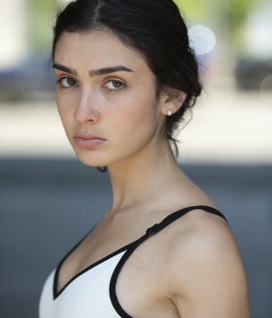 Lara  Camparo