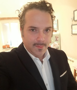 Enzo  Paci
