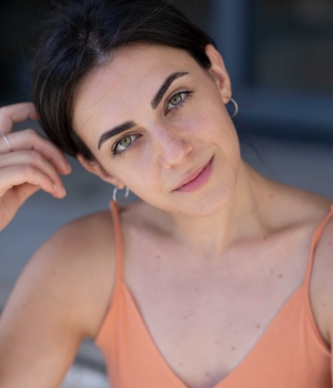 Anna  Bisciari