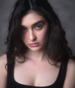 Lara  Camparo